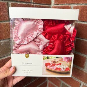 TARGET THRESHOLD VALENTINE'S DAY HEART FILLER SET 1CT